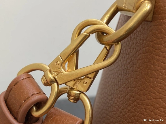AAA Replica Ru LOUIS Soft VUITTON Twist-27*19*9CM 0811